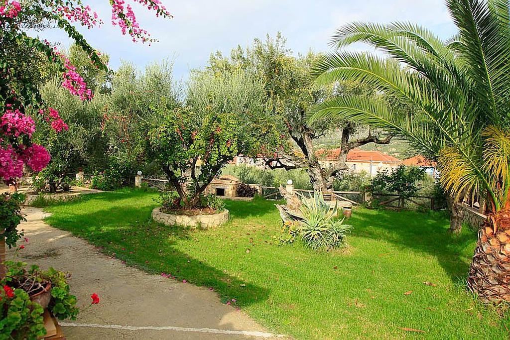 Yannis' Village Keri Phòng bức ảnh